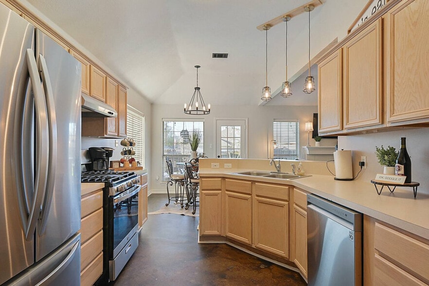 Building Photo - 1708 Beaver Pond Ct