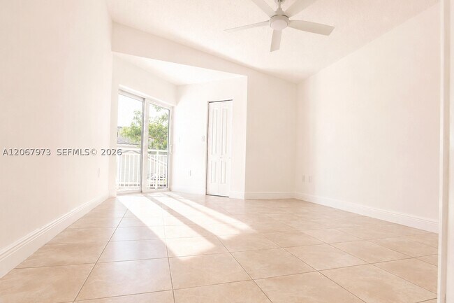 Building Photo - 15428 SW 50th Terrace