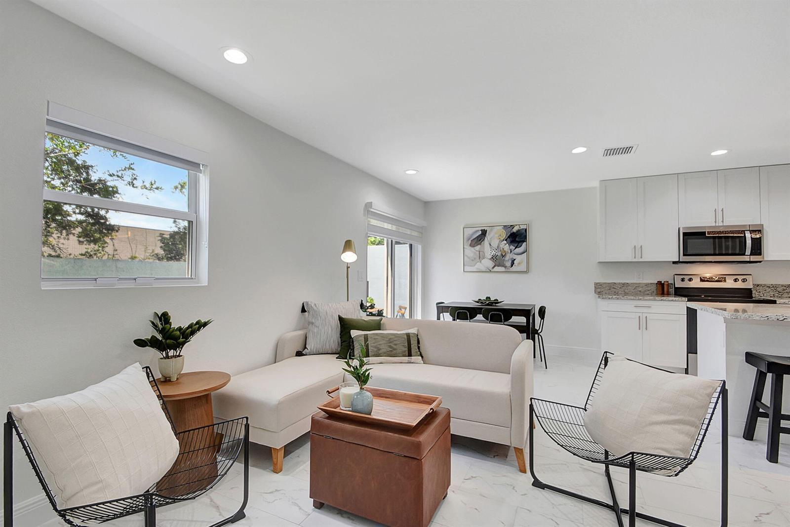 Building Photo - 3871 Patio Ct