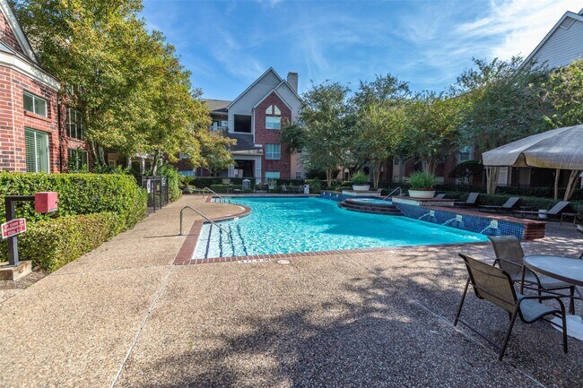 Building Photo - 1330 Old Spanish Trl