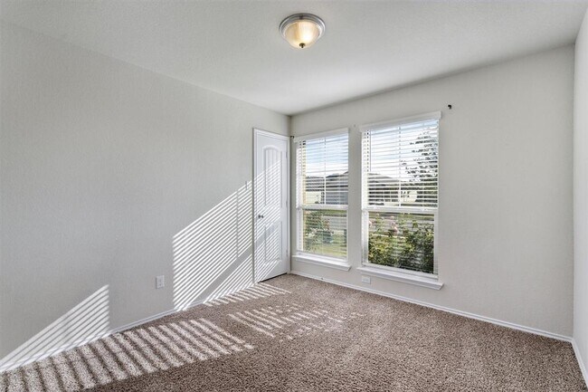 Building Photo - 122 Beth Ann Loop