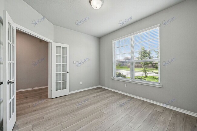 Building Photo - 2309 Sheppards Ln