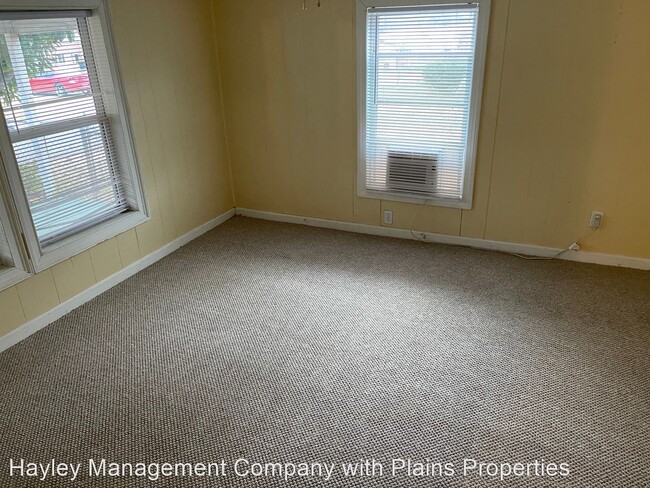 Building Photo - 2 br, 1 bath House - 1108 Staley Avenue
