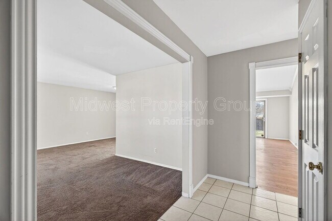 Building Photo - 3644 Vago Ln