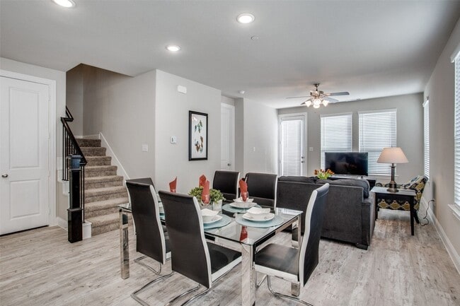 Building Photo - 1718 Lisa Ct