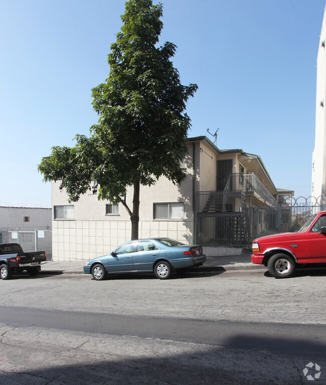 Building Photo - 527 S Union Ave