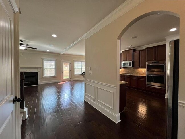 Building Photo - 5665 Winding Lakes Dr