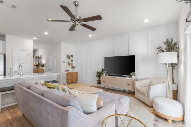 Building Photo - 4 Redbird Lp