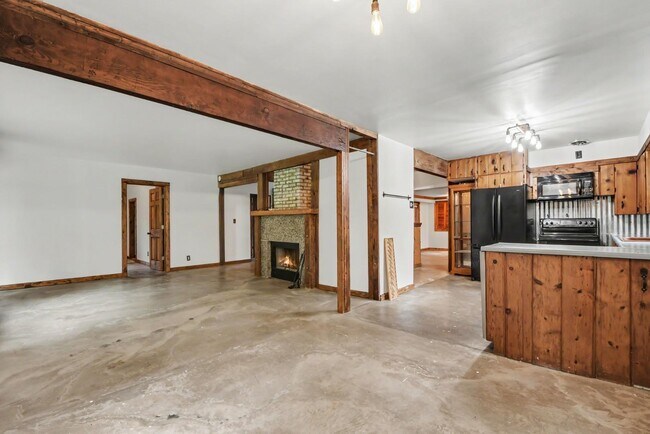 Building Photo - 7204 Thornapple River Ct SE