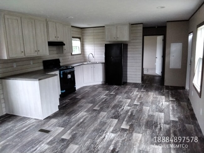 Building Photo - 226 Old Tavern Ln