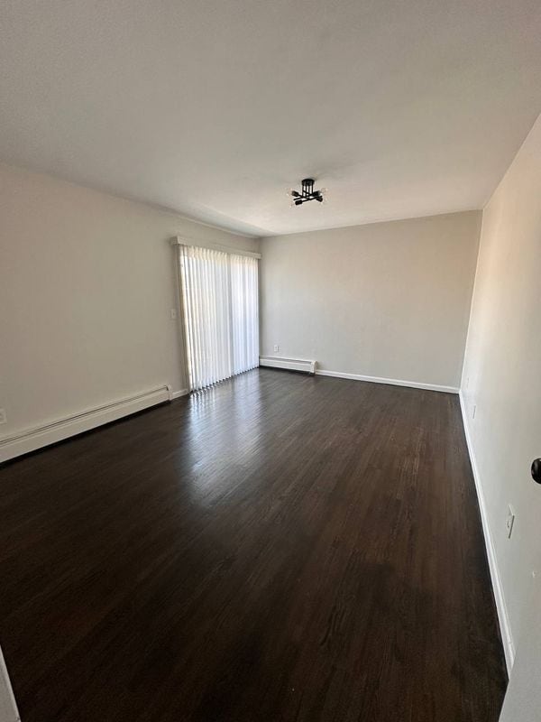 Building Photo - 581 Patten Ave