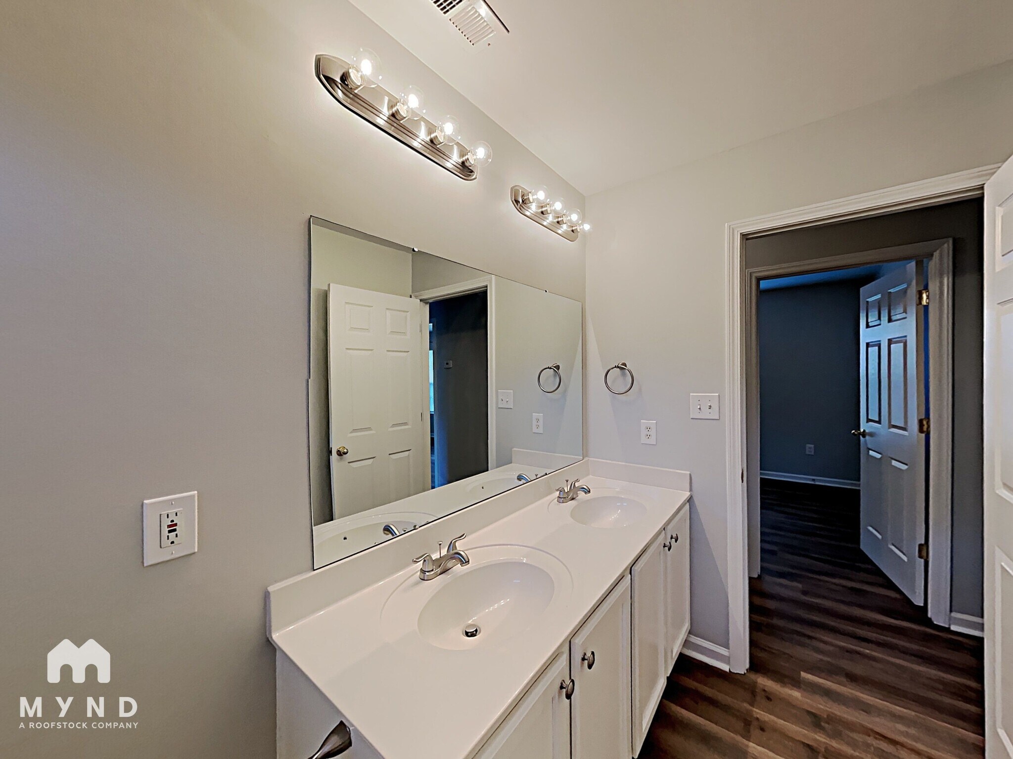 Building Photo - 6409 Barrington Dr