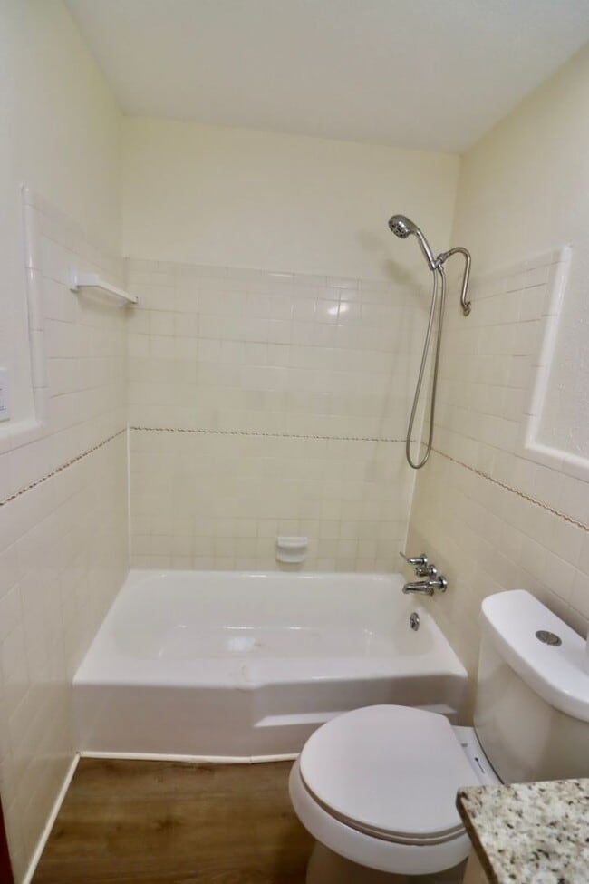 Building Photo - FOR LEASE in Brock ISD!! Updated 3 BR - 2 ...