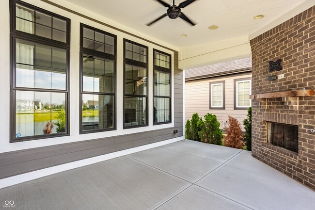 Building Photo - 15600 Woodford Dr