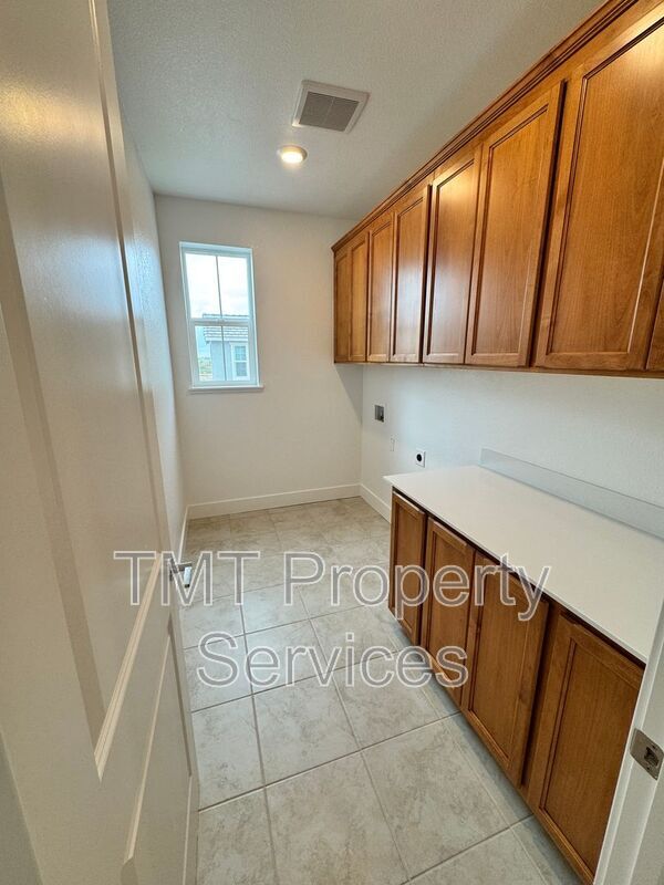 Building Photo - 10315 Marama Wy