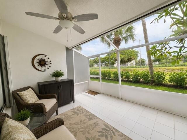 Building Photo - 6098 Lake Hibiscus Dr