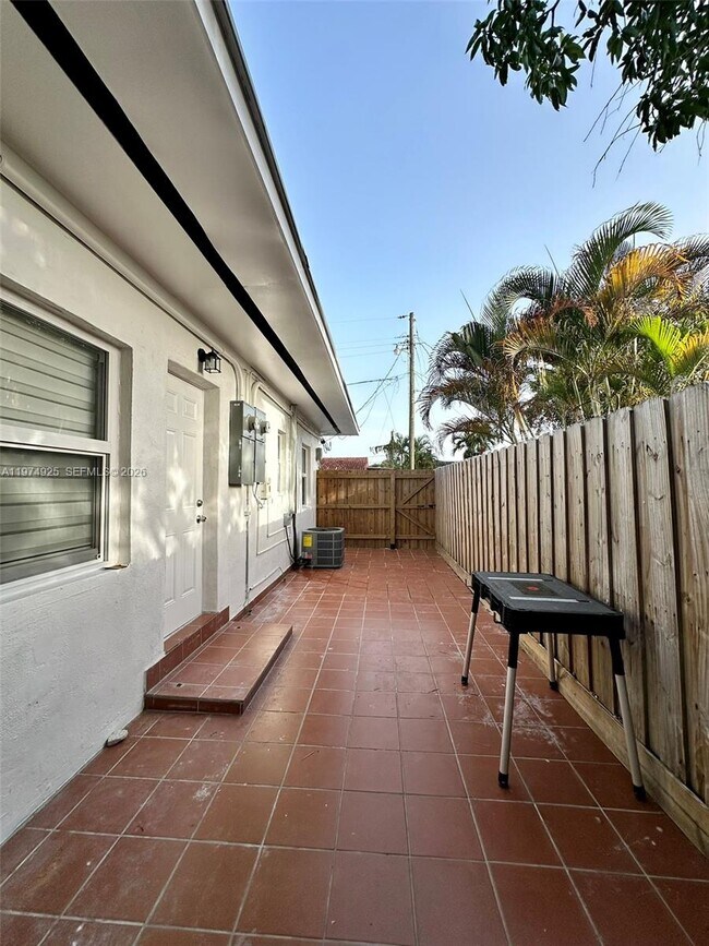 Building Photo - 3461 NW 6th St