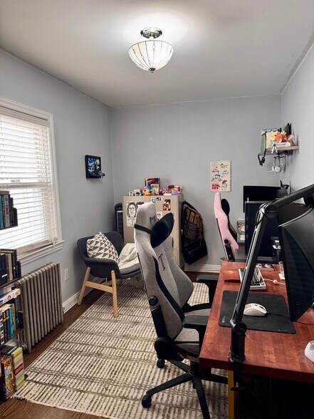 2nd Bedroom - 130 Pine St