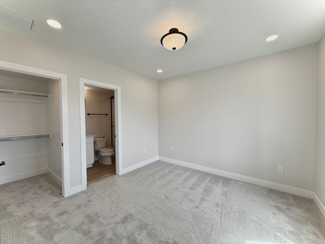 Building Photo - 2179 N Paradise Flt Ln