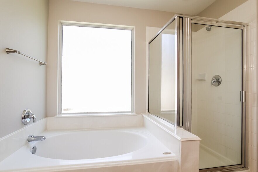 Building Photo - 4742 Markham Woods Ct