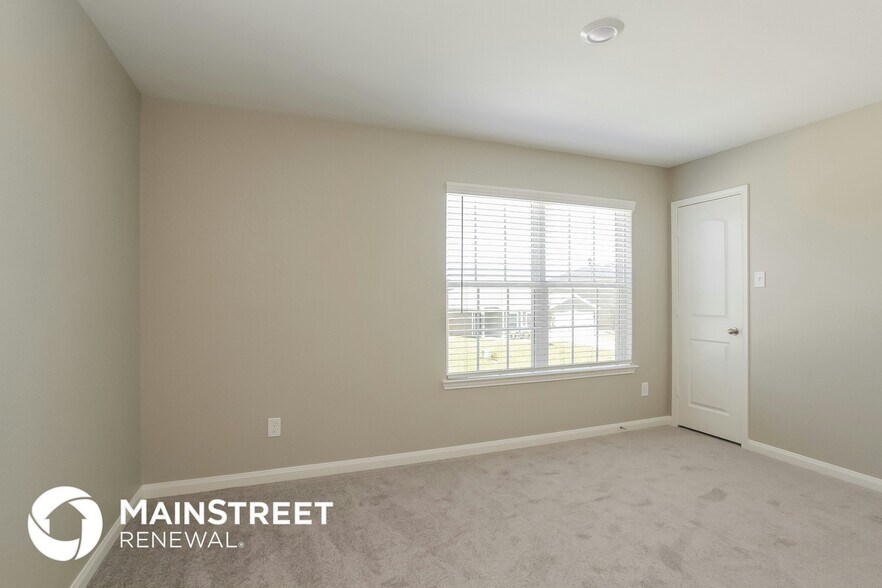 Building Photo - 23051 Bellini Dr