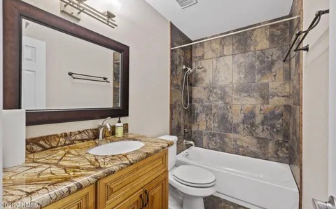 Building Photo - 7141 N 16th St