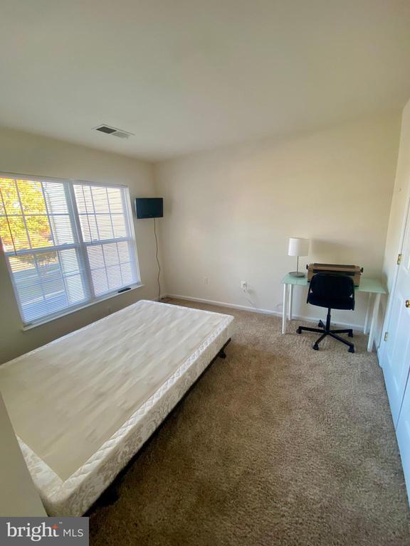 Building Photo - 108 Davidson St