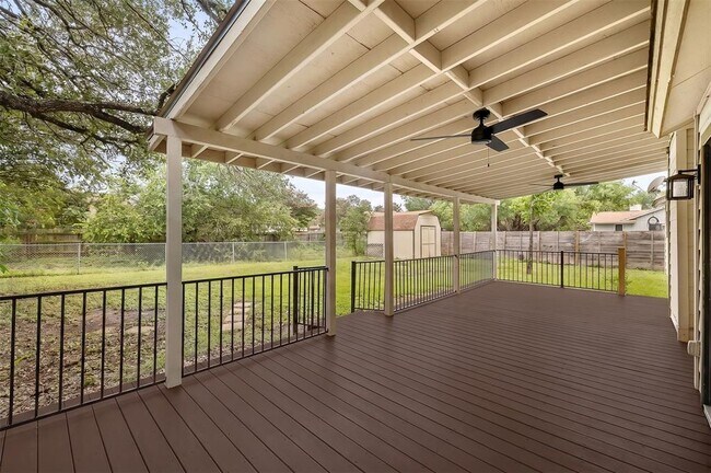 Building Photo - 8905 Bridgewood Trail