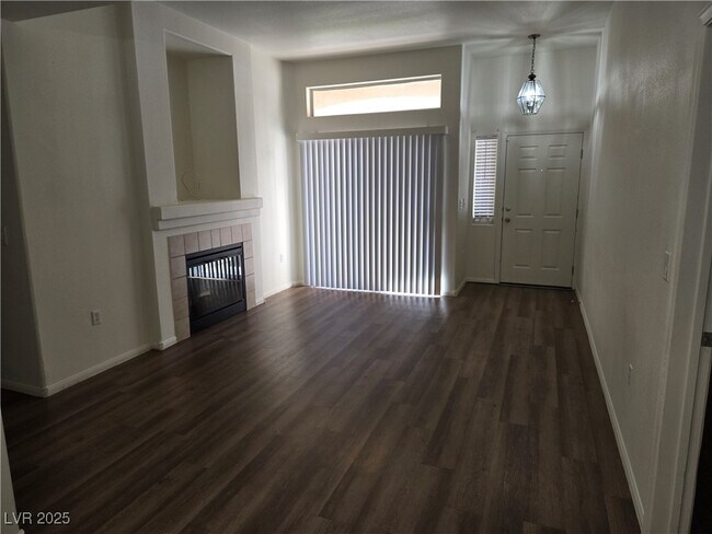 Building Photo - 3500 Cactus Shadow St