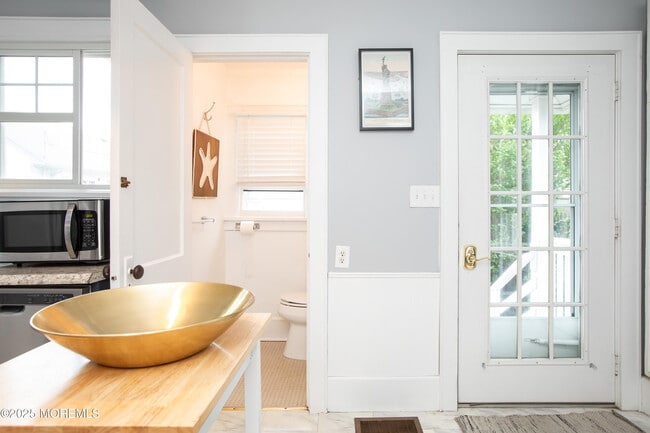 Building Photo - 50 South St