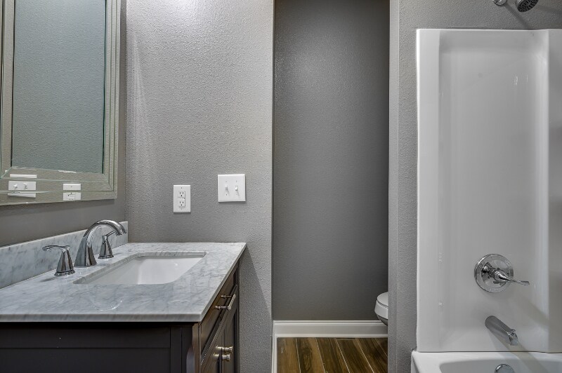 Building Photo - 123 Jax Sq