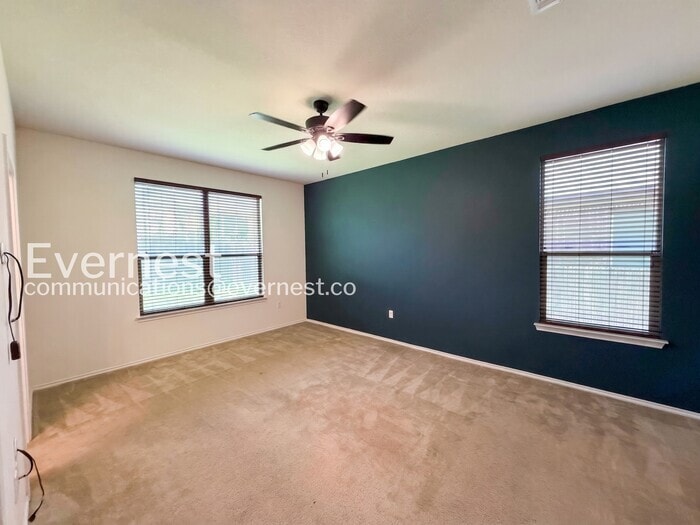 Building Photo - 1705 Garamond Ln
