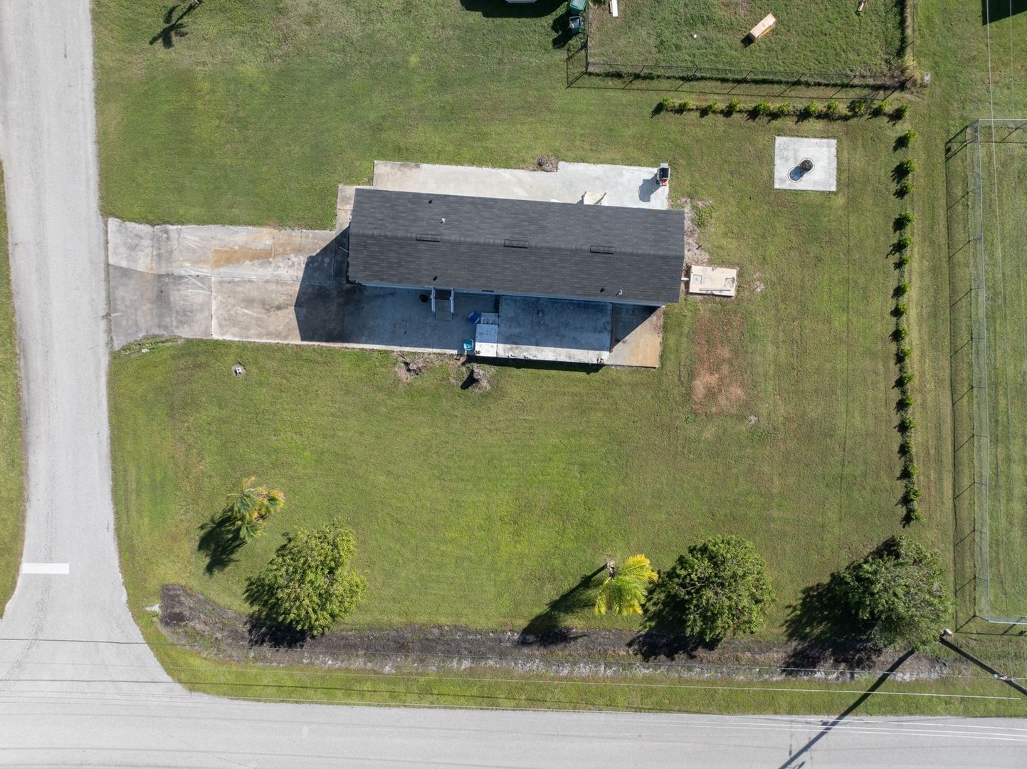 Building Photo - 27851 Roanoke Cir