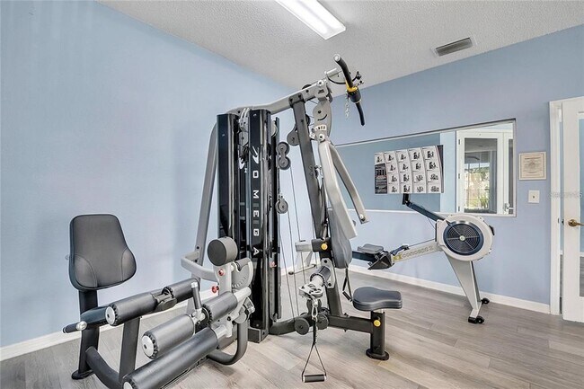 Building Photo - 135 Langham Dr