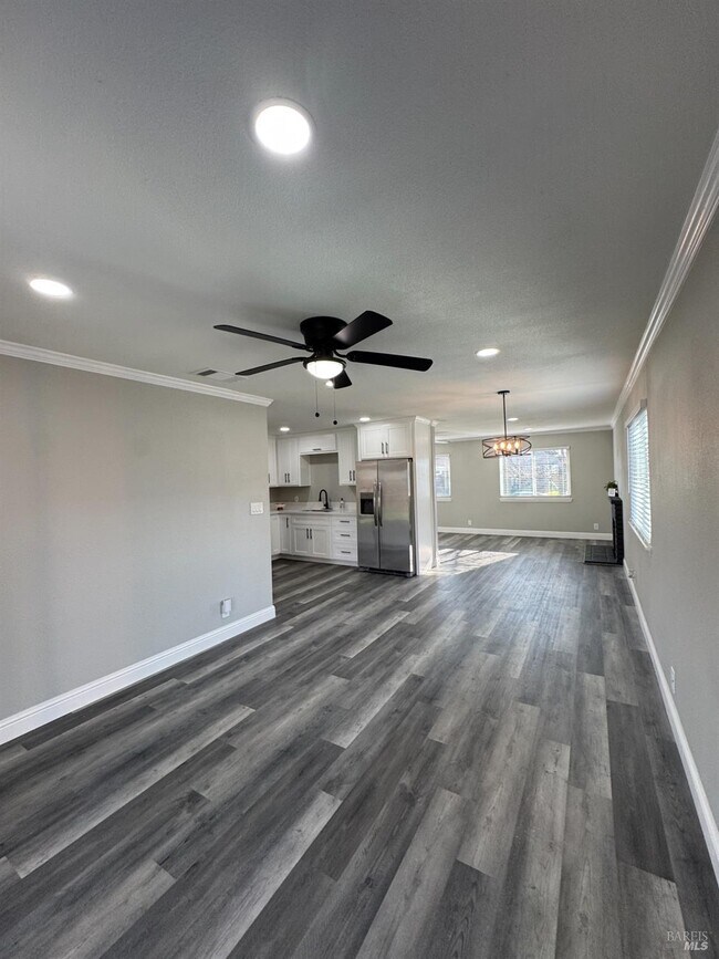 Building Photo - 124 Purdue Dr