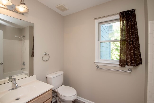 Building Photo - 6447 High Creek Ct