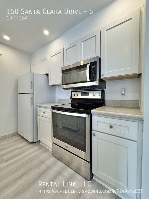 Building Photo - 150 Santa Clara Dr