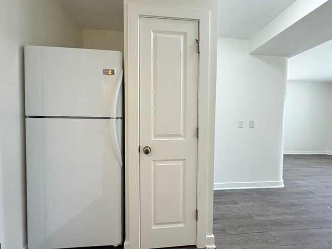 Building Photo - 4524 Broadway Blvd