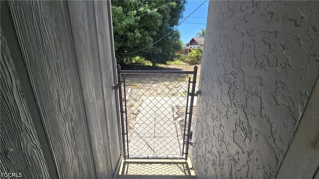 Building Photo - 18448 Iris Rd