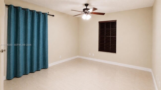 Building Photo - 6292 La Costa Dr