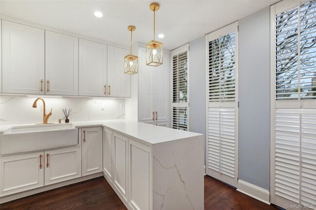 Building Photo - 36 Waters Edge