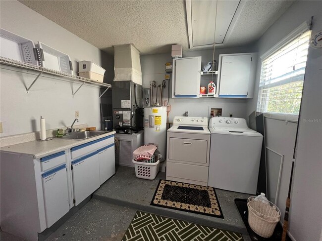 Building Photo - 1340 W Corktree Cir