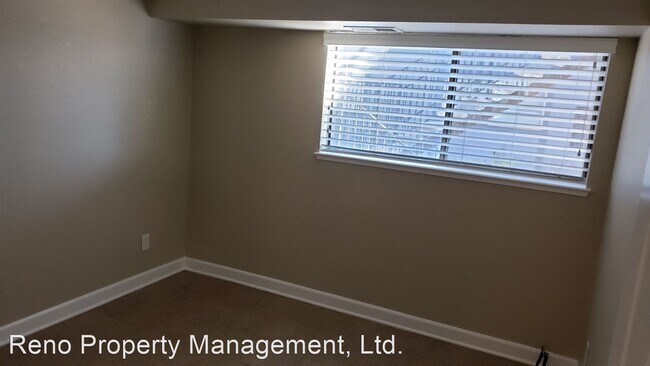 Building Photo - 2 br, 1 bath House - 2173 Kietzke Ln Unit A
