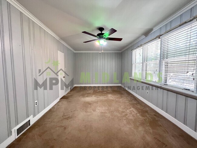 Building Photo - 2417B Clark Street
