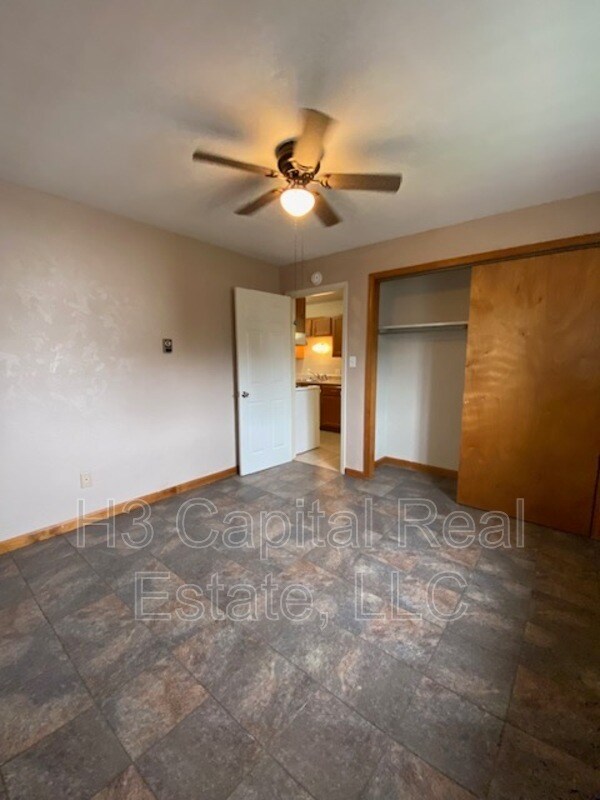 Building Photo - 1306 9th St