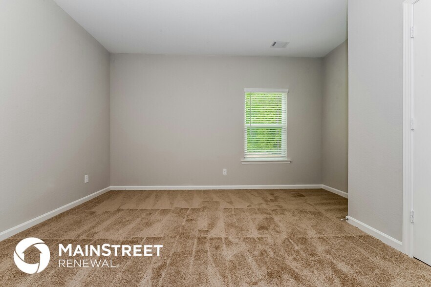 Building Photo - 135 Ashley Trace