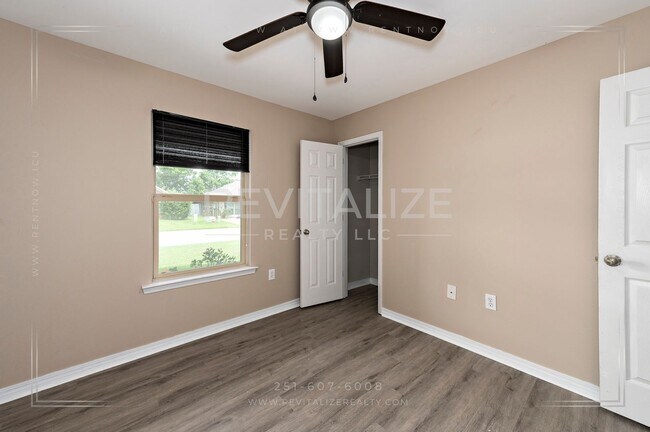 Building Photo - 1549 Majesty Loop