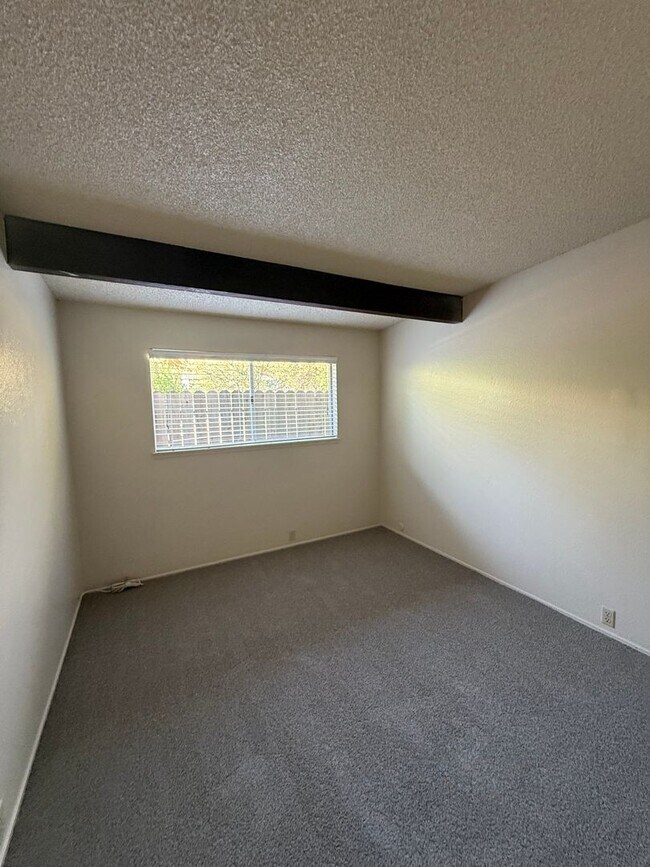 Building Photo - 3210 Trawler Pl