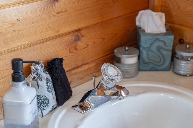 Building Photo - 5406 Henrys Lake Rd