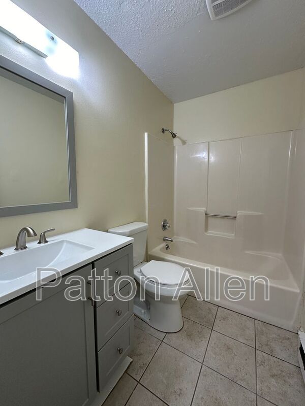 Building Photo - 74 Buffalo St